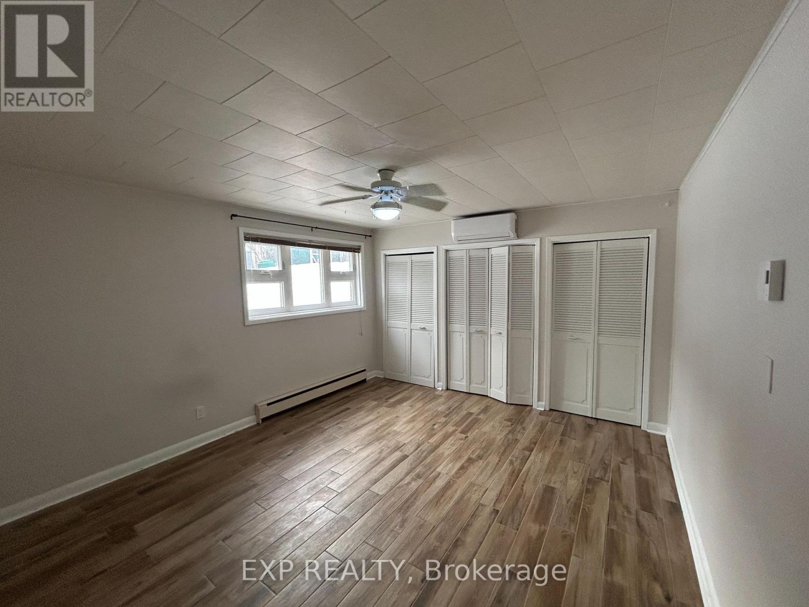 












24 OXFORD AVENUE

,
Brockville,




Ontario
K6V3H2

