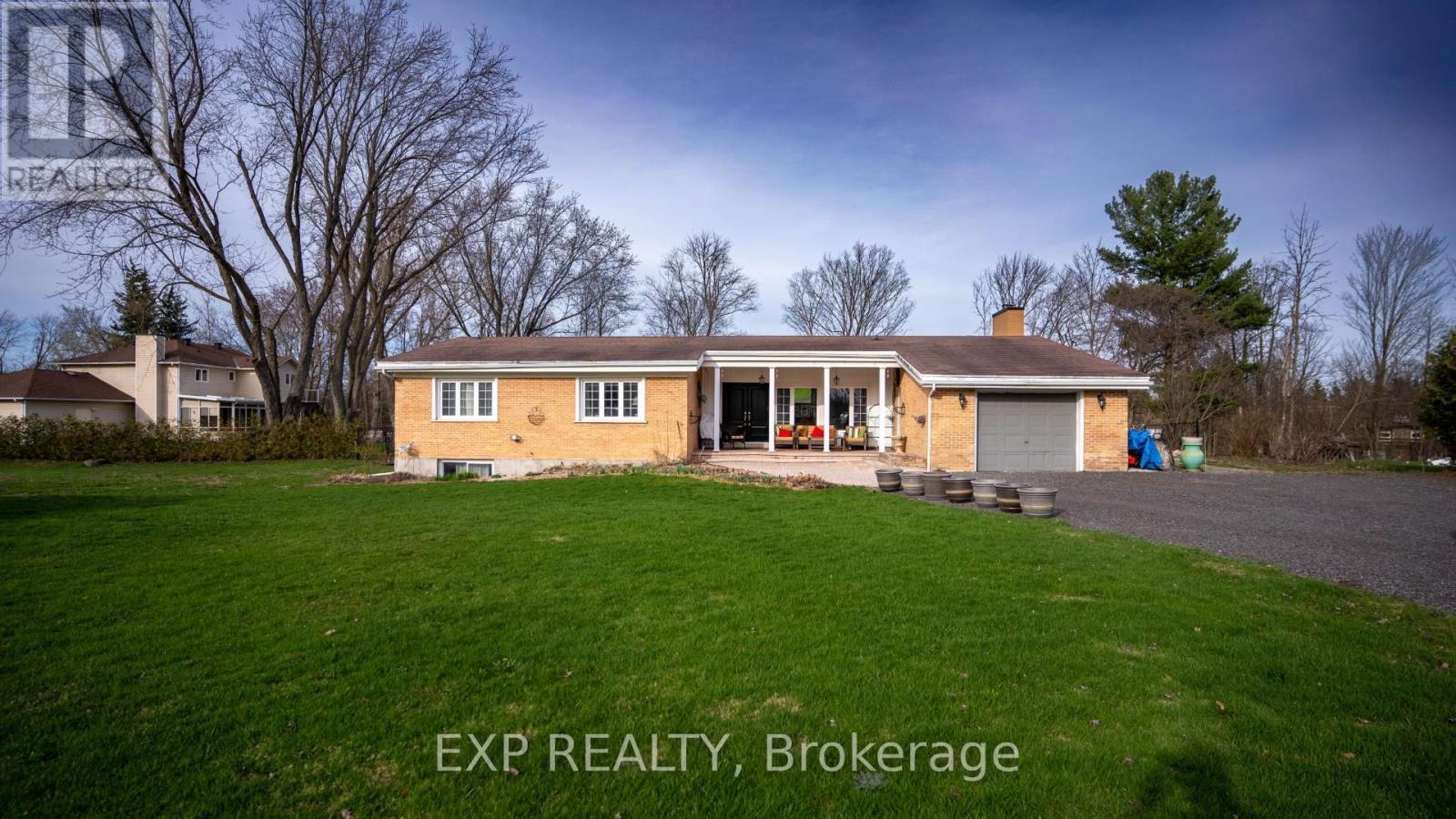 












4003 RIDEAU VALLEY DRIVE N

,
Ottawa,




Ontario
K4M0T8

