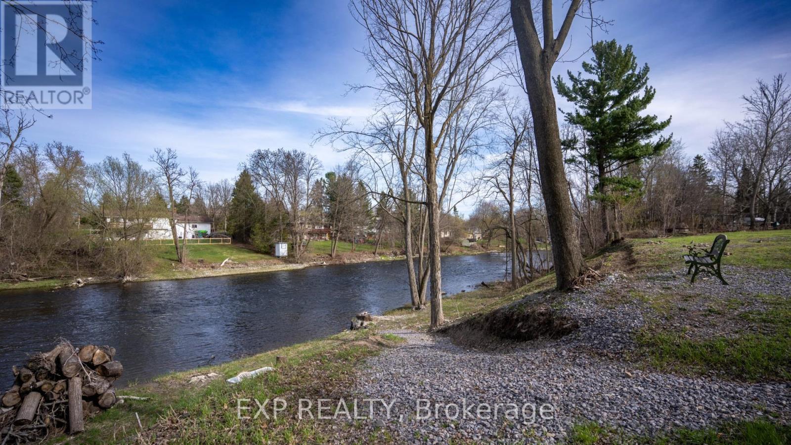 












4003 RIDEAU VALLEY DRIVE N

,
Ottawa,




Ontario
K4M0T8

