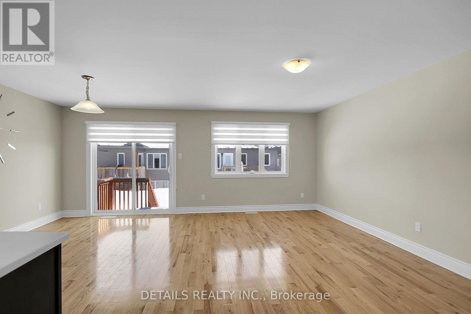 












357 TWILIGHT AVENUE

,
Russell,




Ontario
K4R0E3

