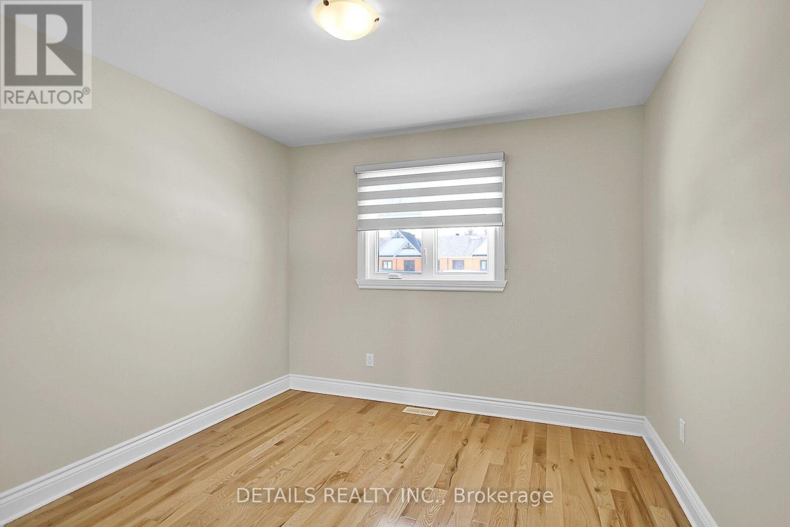 












357 TWILIGHT AVENUE

,
Russell,




Ontario
K4R0E3

