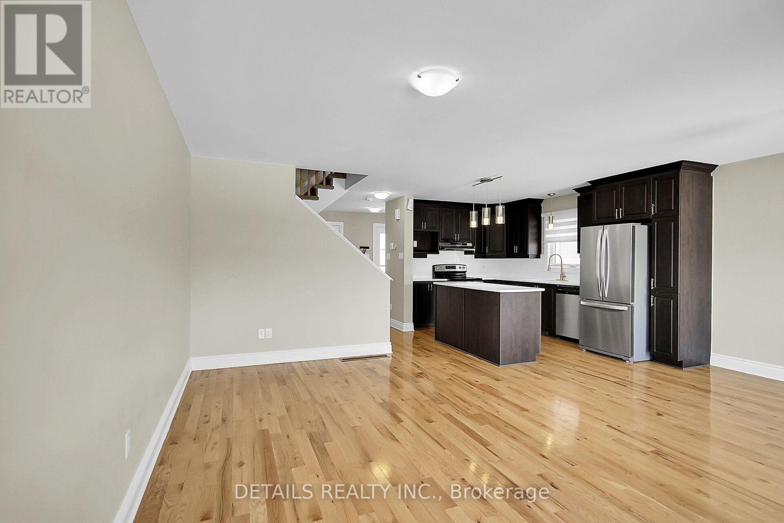 












357 TWILIGHT AVENUE

,
Russell,




Ontario
K4R0E3

