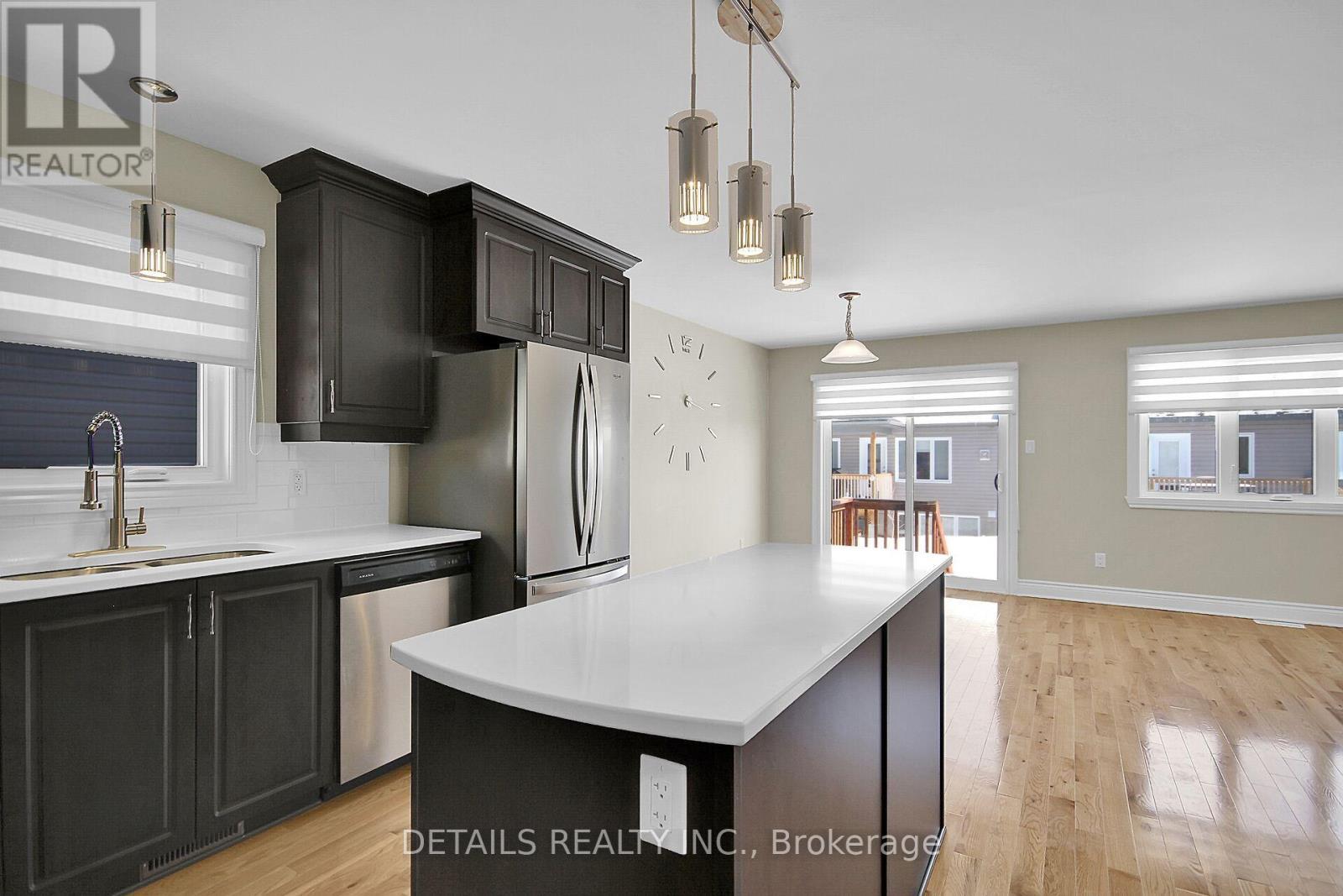 












357 TWILIGHT AVENUE

,
Russell,




Ontario
K4R0E3

