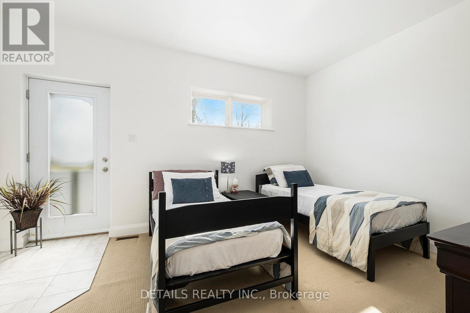 












8 ALMA STREET E

,
North Grenville,




Ontario
K0G1J0

