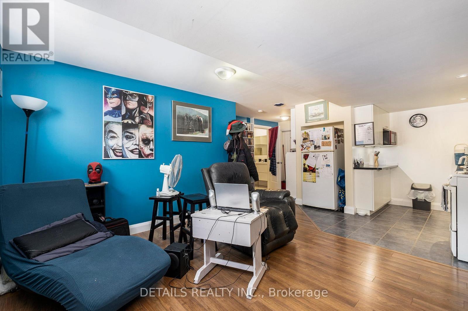 












8 ALMA STREET E

,
North Grenville,




Ontario
K0G1J0

