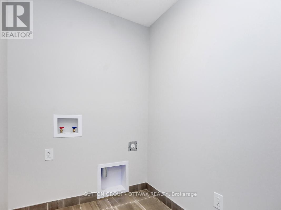 












173 CONSERVANCY DRIVE

,
Ottawa,




Ontario
K2J7L8

