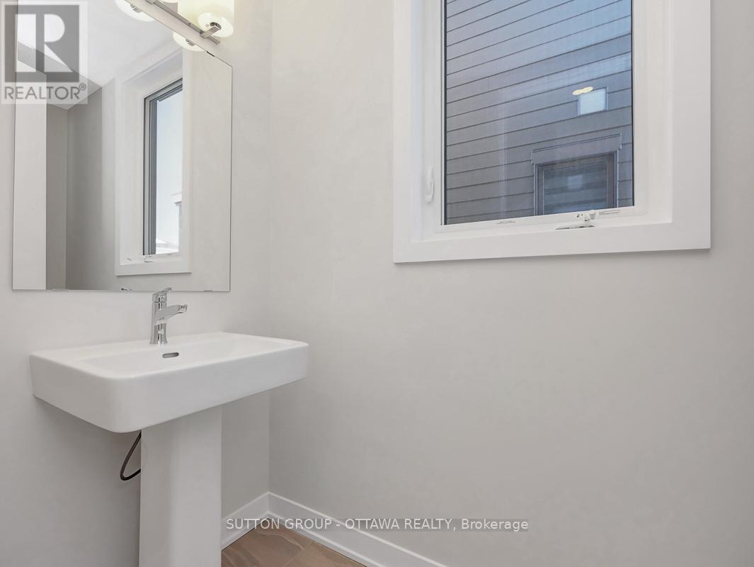 












173 CONSERVANCY DRIVE

,
Ottawa,




Ontario
K2J7L8

