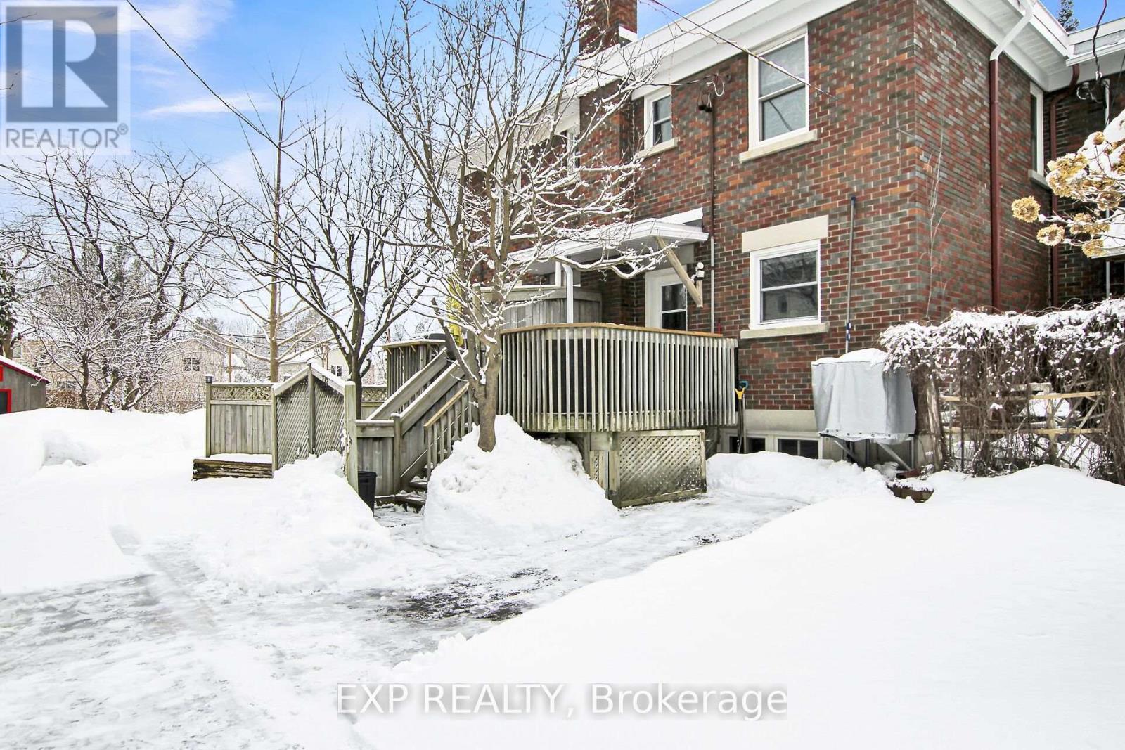












212 WESTHAVEN CRESCENT

,
Ottawa,




Ontario
K1Z7G3

