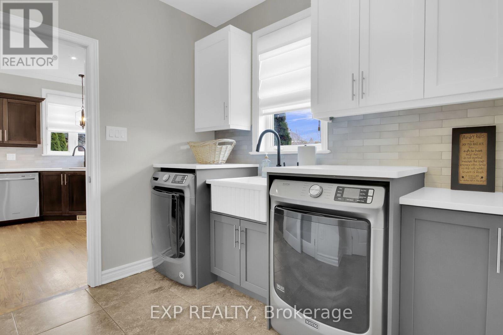 












6654 STILLWOOD DRIVE

,
Ottawa,




Ontario
K0A2T0

