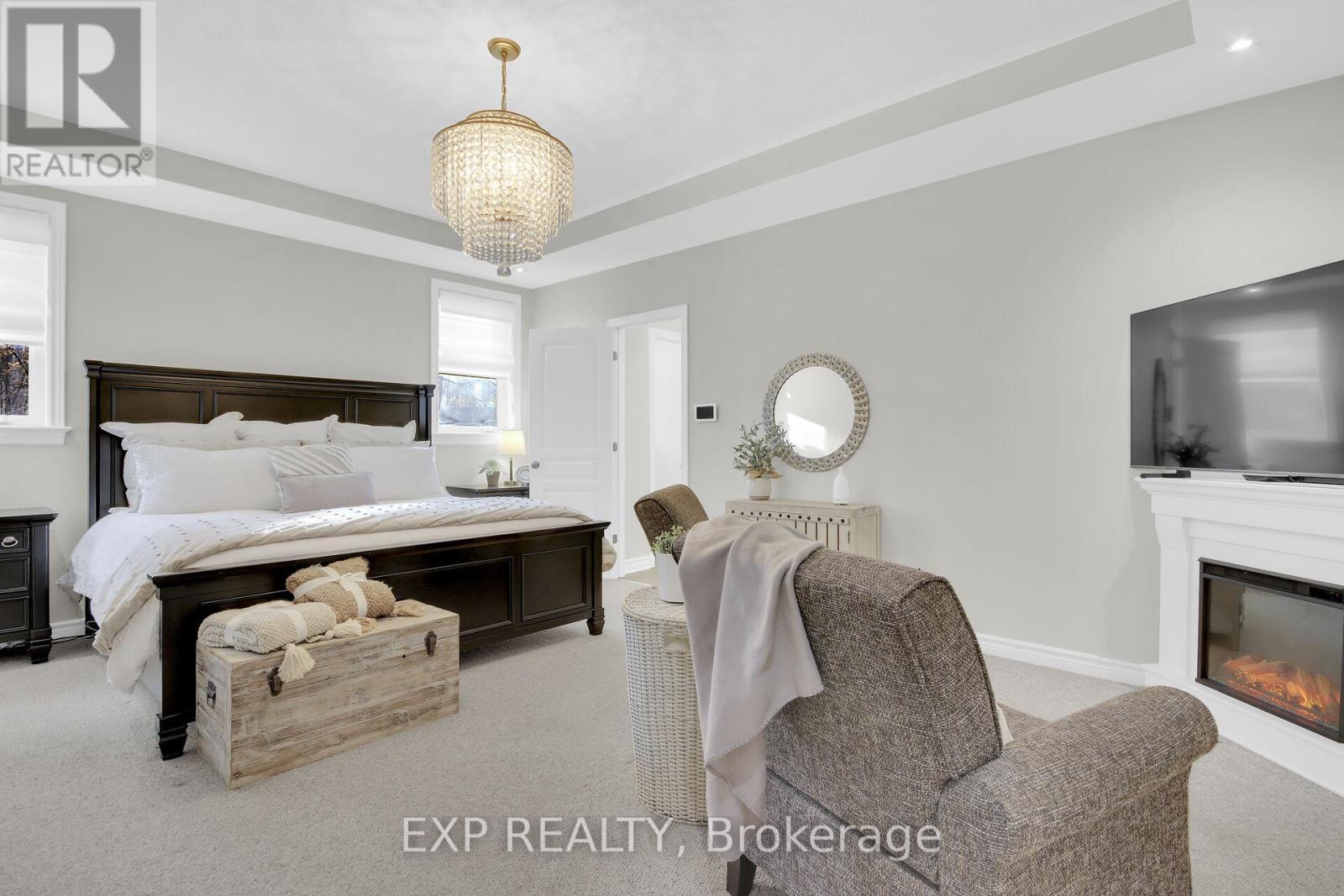 












6654 STILLWOOD DRIVE

,
Ottawa,




Ontario
K0A2T0

