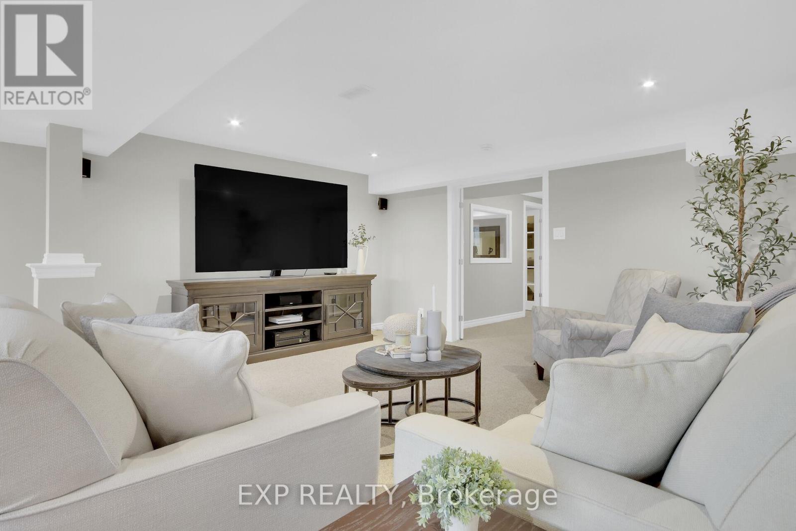 












6654 STILLWOOD DRIVE

,
Ottawa,




Ontario
K0A2T0

