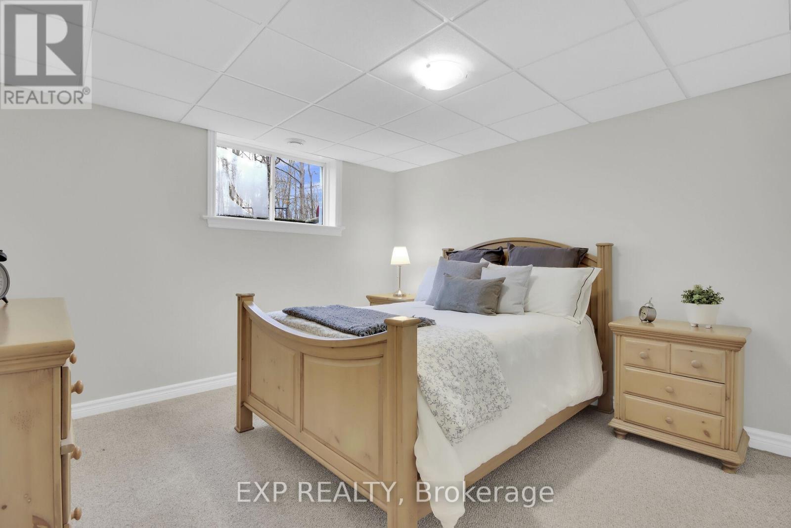 












6654 STILLWOOD DRIVE

,
Ottawa,




Ontario
K0A2T0

