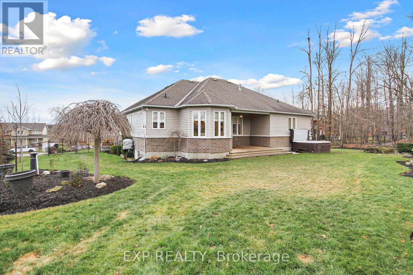 












6654 STILLWOOD DRIVE

,
Ottawa,




Ontario
K0A2T0

