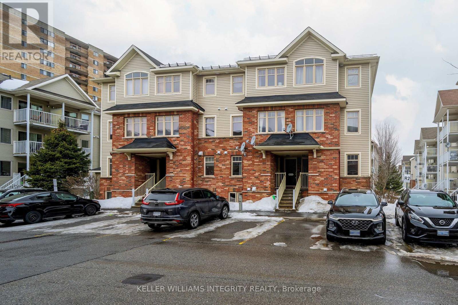












10 - 638 REARDON

,
Ottawa,




Ontario
K1V2K9

