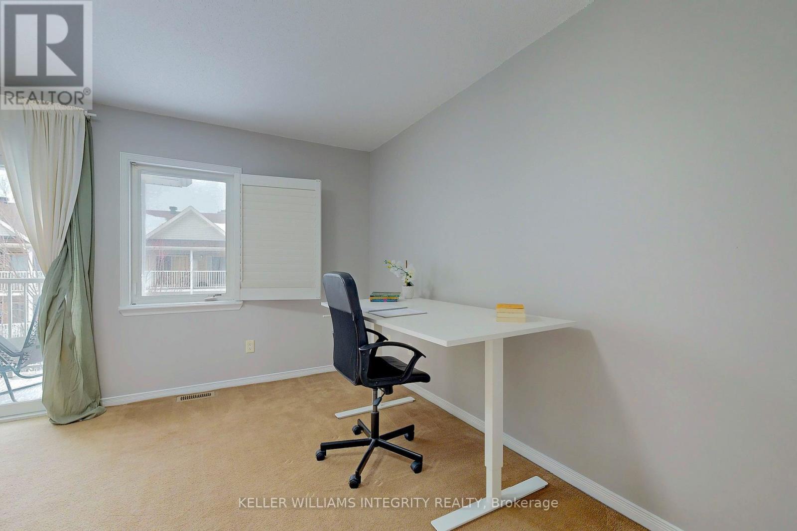 












10 - 638 REARDON

,
Ottawa,




Ontario
K1V2K9

