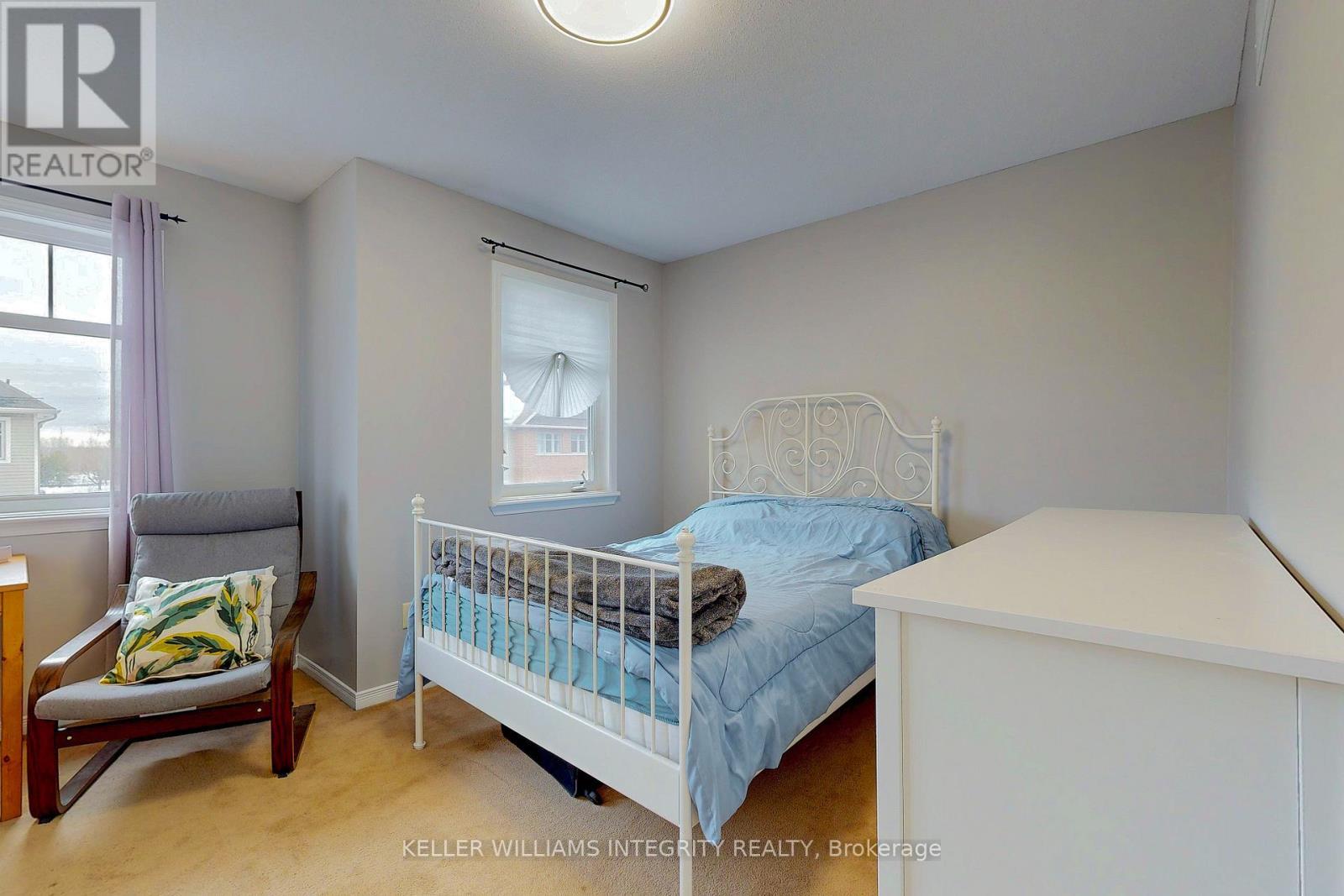 












10 - 638 REARDON

,
Ottawa,




Ontario
K1V2K9

