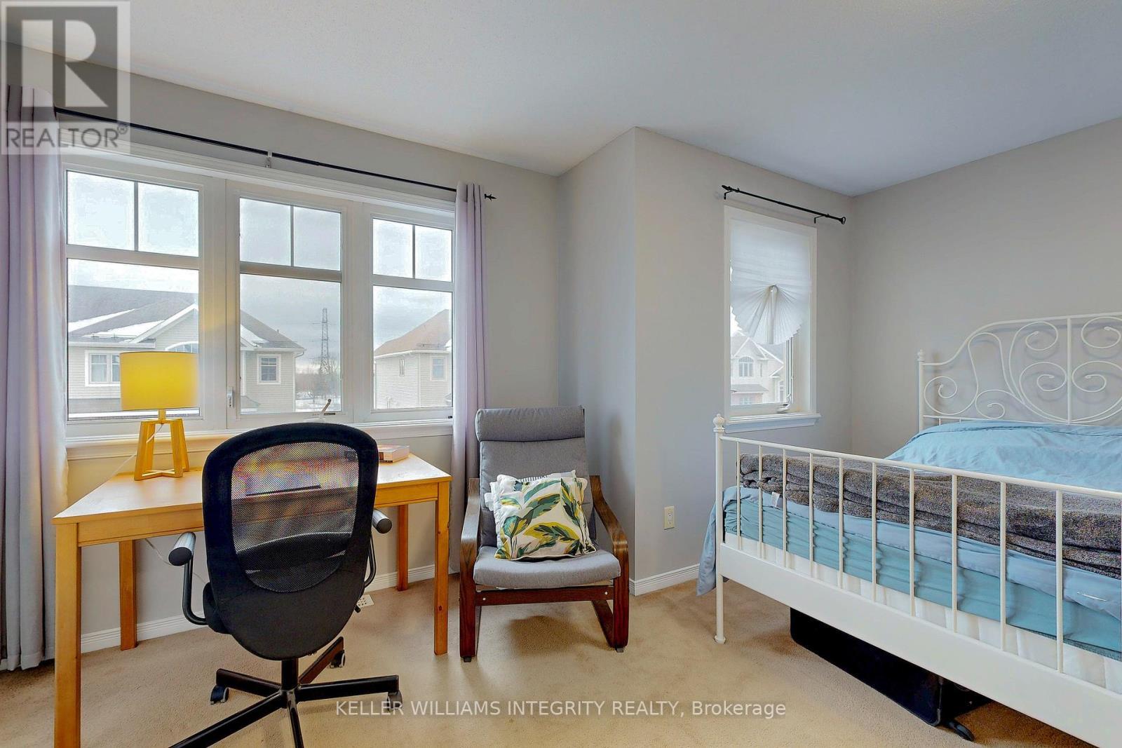 












10 - 638 REARDON

,
Ottawa,




Ontario
K1V2K9

