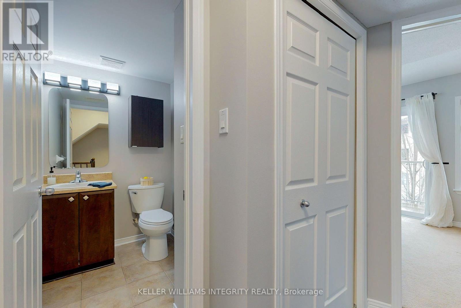 












10 - 638 REARDON

,
Ottawa,




Ontario
K1V2K9

