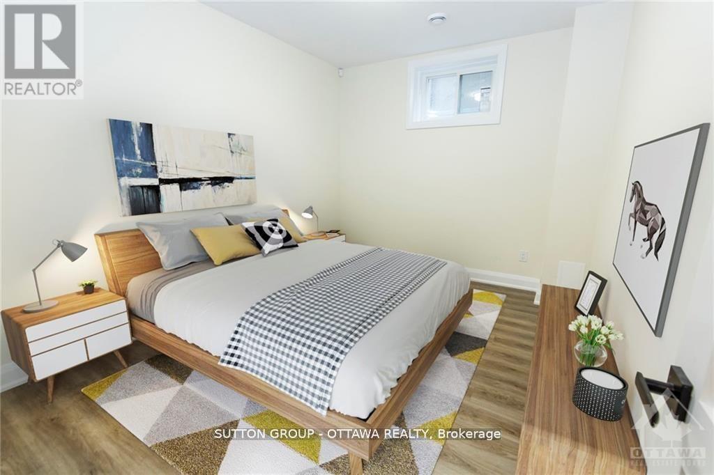 












571 MUTUAL STREET

,
Ottawa,




Ontario
K1K1C5

