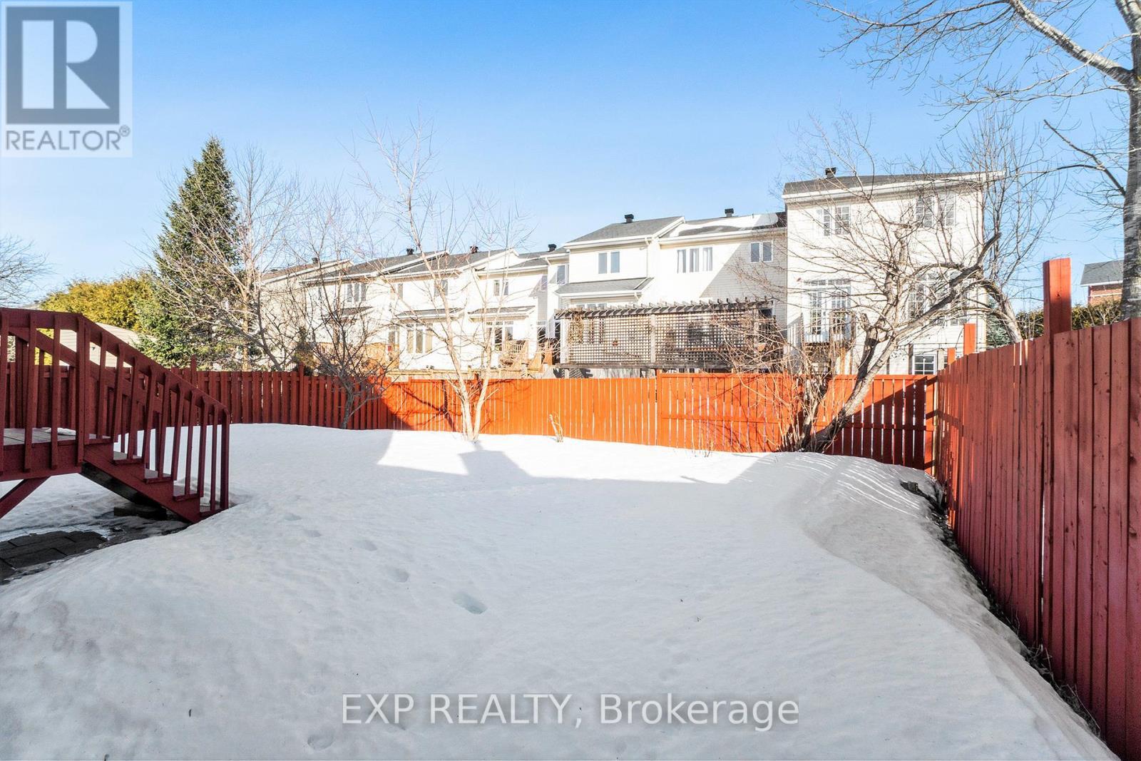 












33 BRIDLE PARK DRIVE

,
Ottawa,




Ontario
K2M2E2

