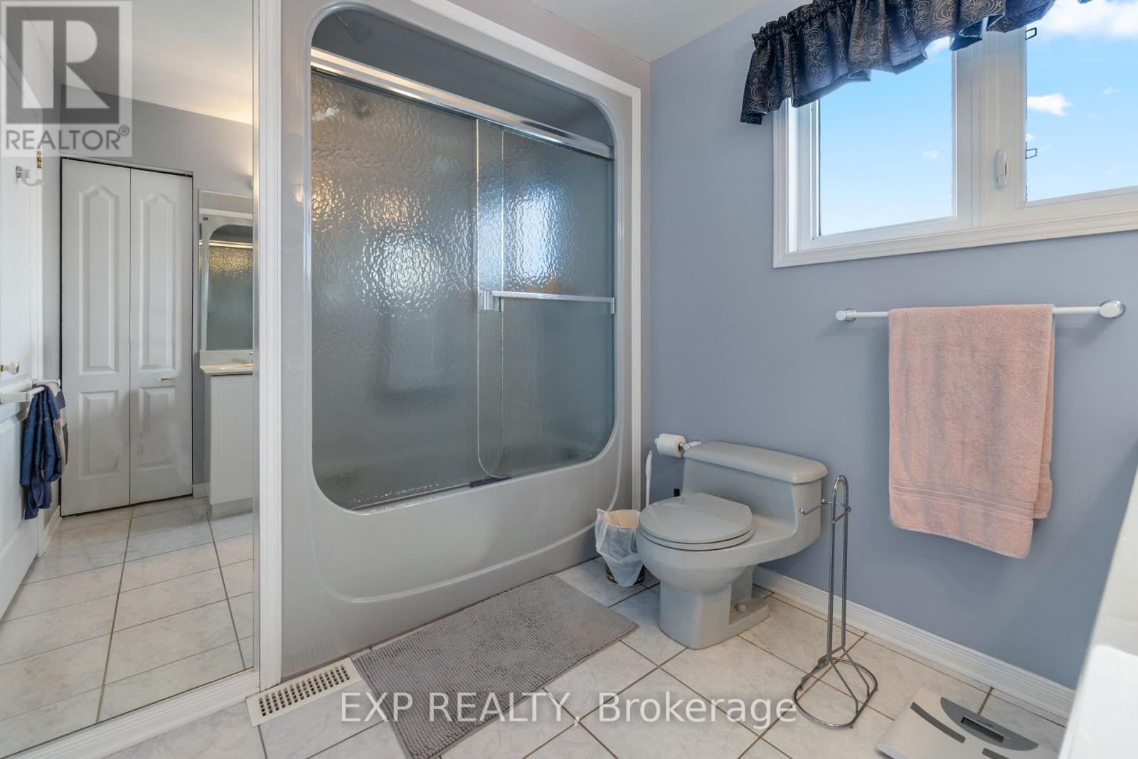 












1595 DU PARC AVENUE

,
Clarence-Rockland,




Ontario
K4K1C3

