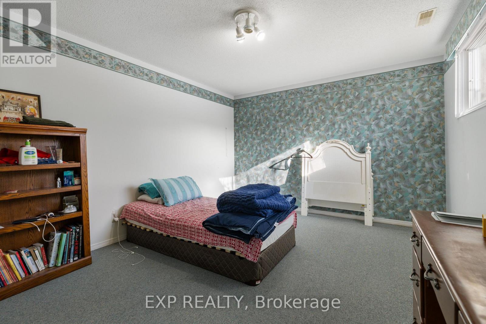 












1595 DU PARC AVENUE

,
Clarence-Rockland,




Ontario
K4K1C3

