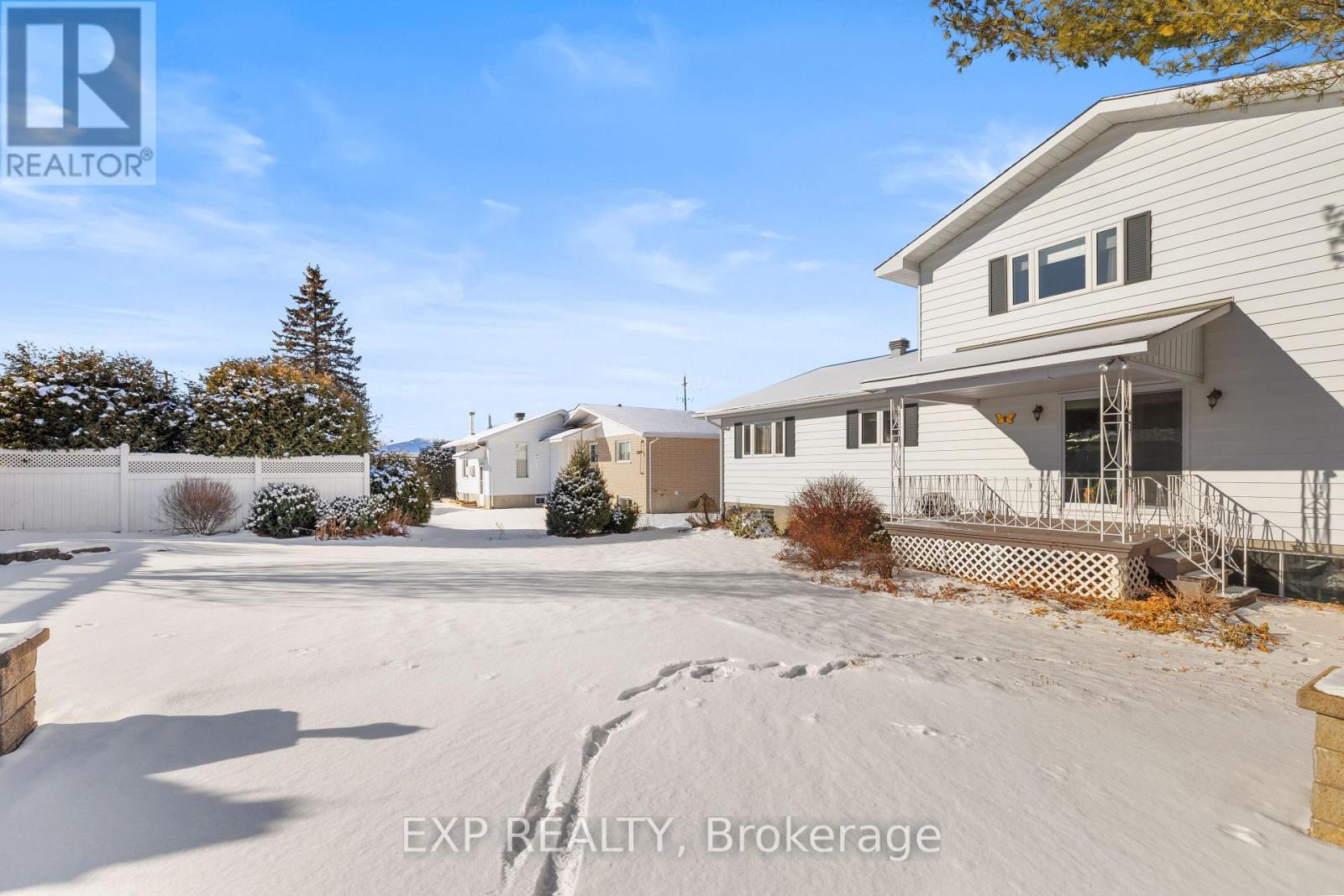 












1595 DU PARC AVENUE

,
Clarence-Rockland,




Ontario
K4K1C3

