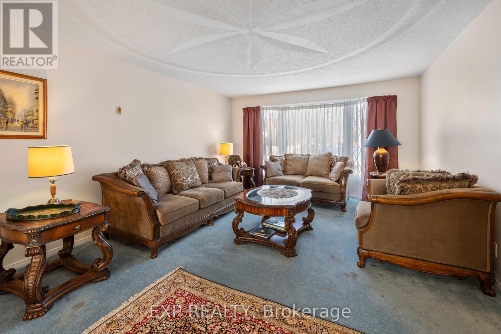 












1595 DU PARC AVENUE

,
Clarence-Rockland,




Ontario
K4K1C3

