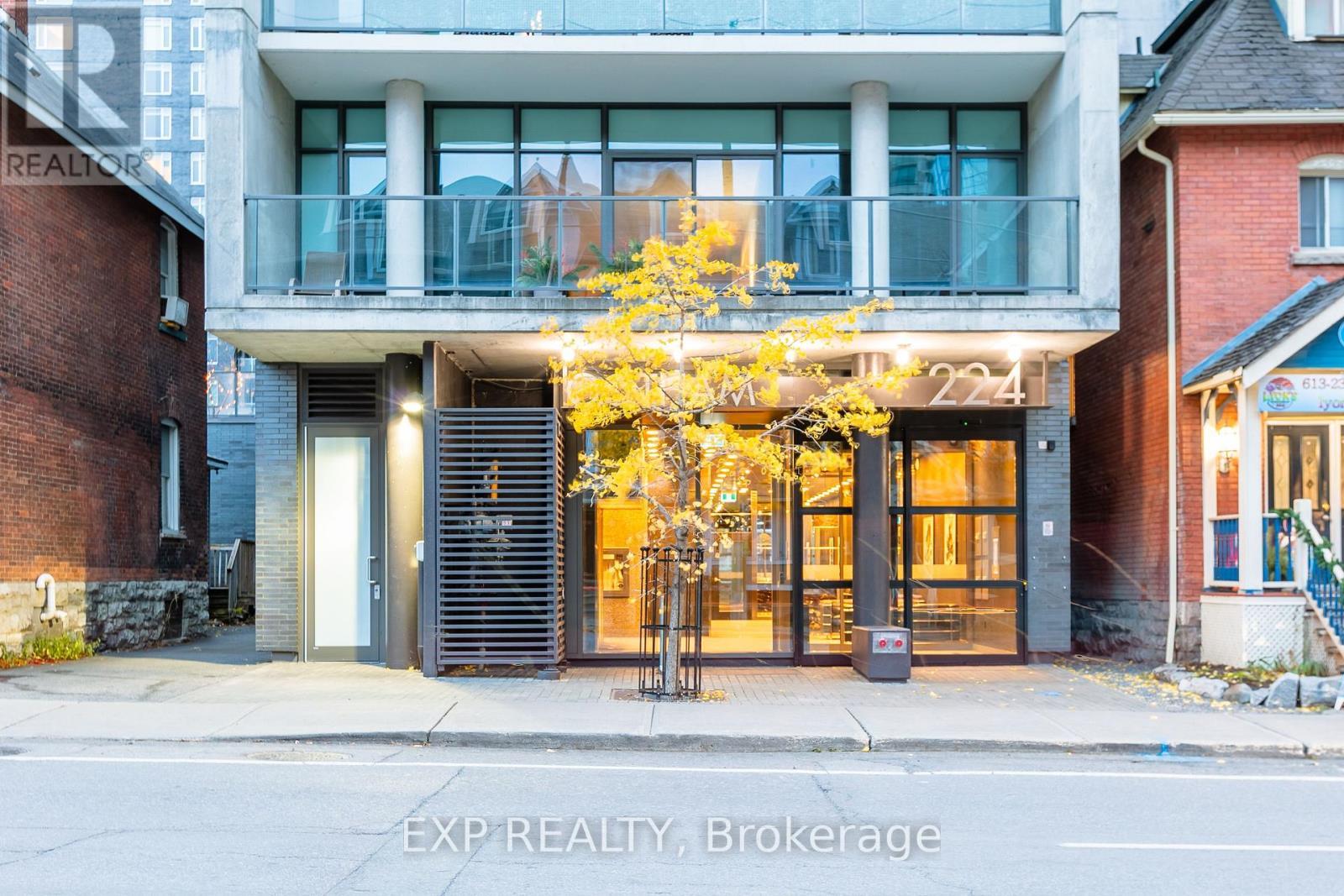 












1513 - 224 LYON STREET N

,
Ottawa,




Ontario
K1R0C1


