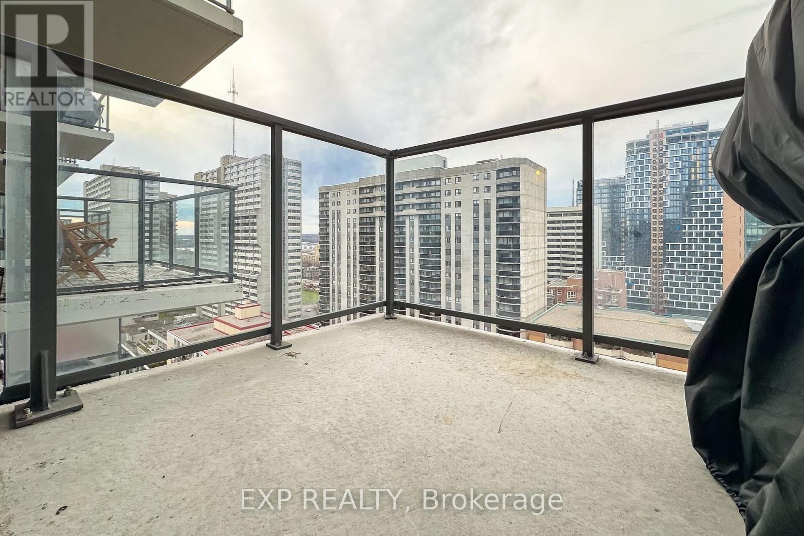 












1513 - 224 LYON STREET N

,
Ottawa,




Ontario
K1R0C1

