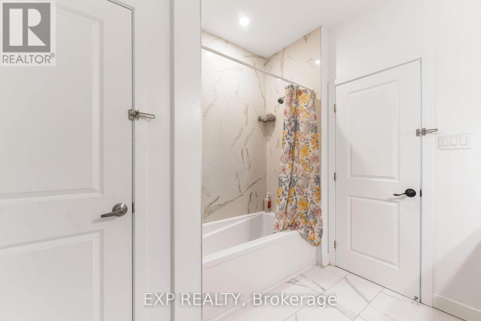 












511 ADANE WAY

,
Ottawa,




Ontario
K4M0L6

