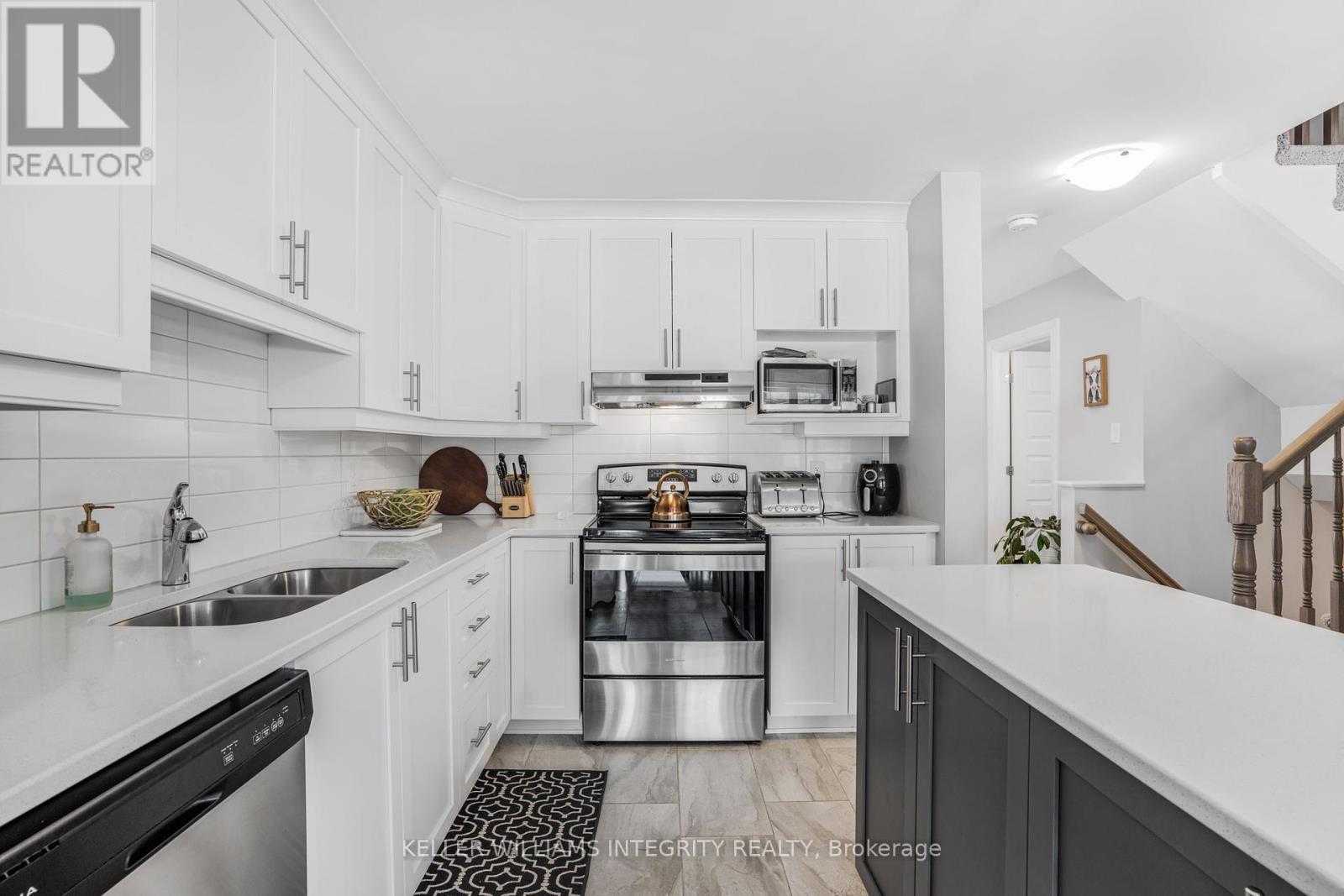 












229 DION AVENUE

,
Clarence-Rockland,




Ontario
K4K0M2

