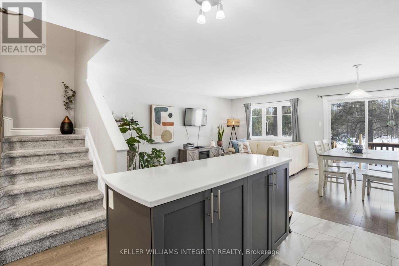 












229 DION AVENUE

,
Clarence-Rockland,




Ontario
K4K0M2

