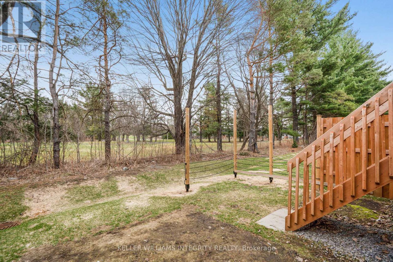 












229 DION AVENUE

,
Clarence-Rockland,




Ontario
K4K0M2

