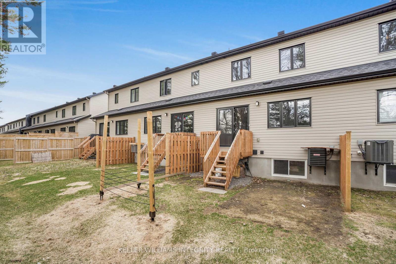 












229 DION AVENUE

,
Clarence-Rockland,




Ontario
K4K0M2

