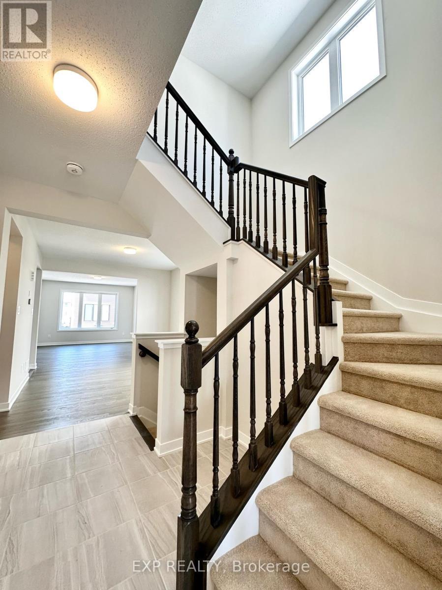 












2433 WATERCOLOURS WAY

,
Ottawa,




Ontario
K2J7A9

