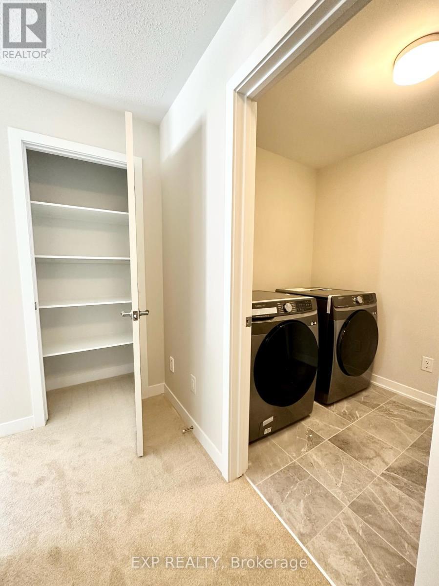 












2433 WATERCOLOURS WAY

,
Ottawa,




Ontario
K2J7A9

