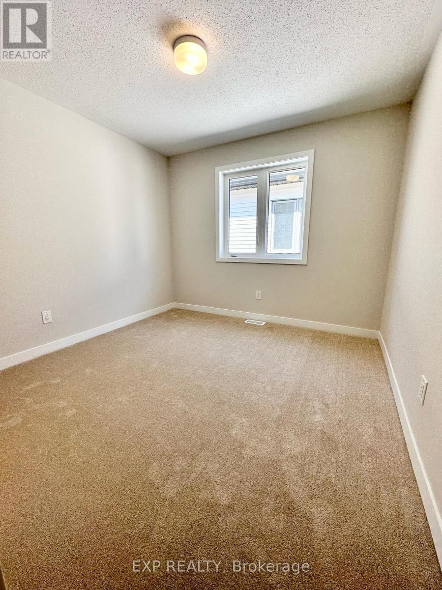 












2433 WATERCOLOURS WAY

,
Ottawa,




Ontario
K2J7A9

