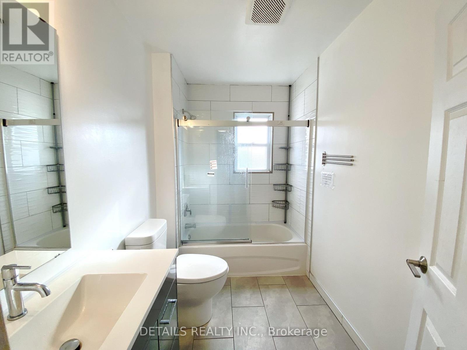 












1534 BASELINE ROAD

,
Ottawa,




Ontario
K2C0B3

