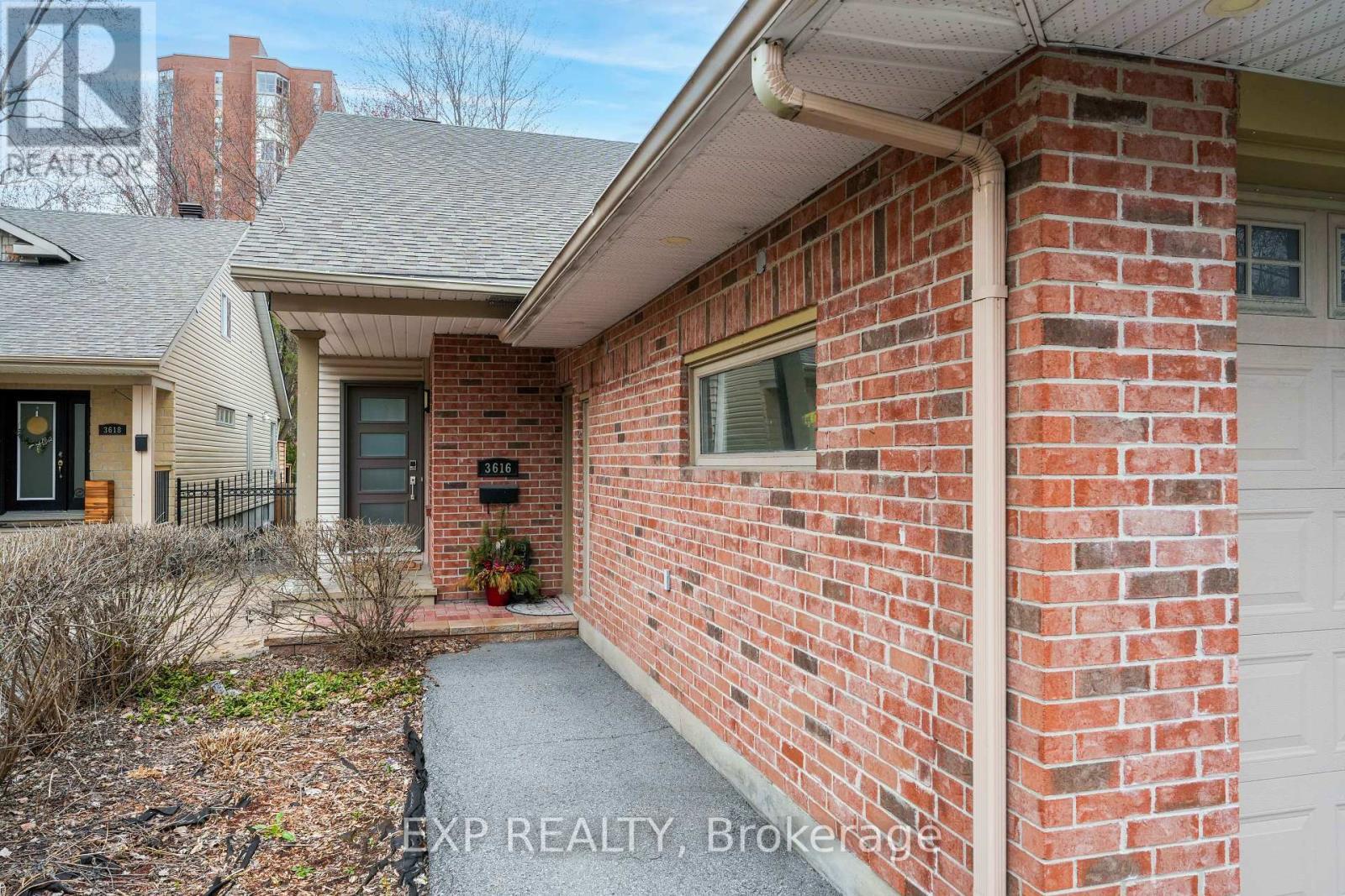 












3616 ALBION ROAD S

,
Ottawa,




Ontario
K1T1A3


