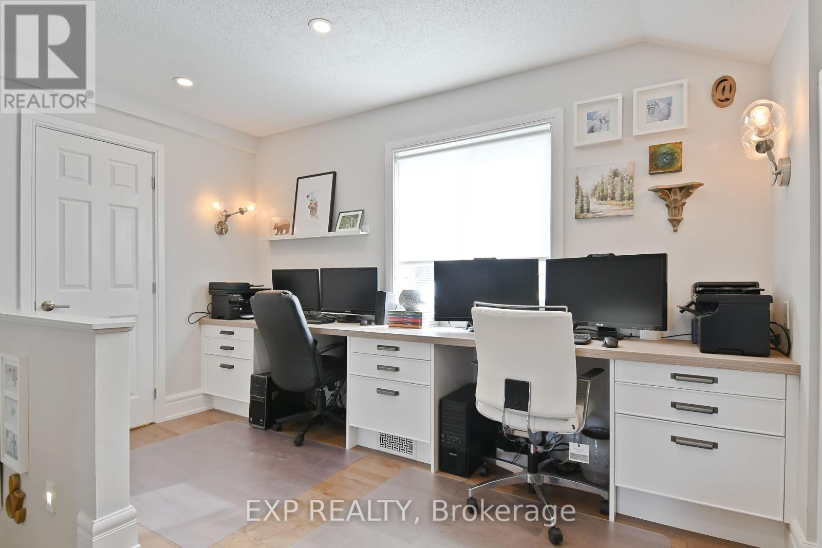 












3616 ALBION ROAD S

,
Ottawa,




Ontario
K1T1A3

