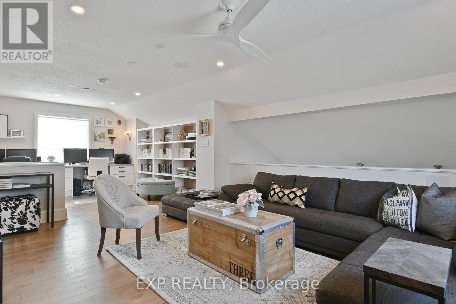 












3616 ALBION ROAD S

,
Ottawa,




Ontario
K1T1A3


