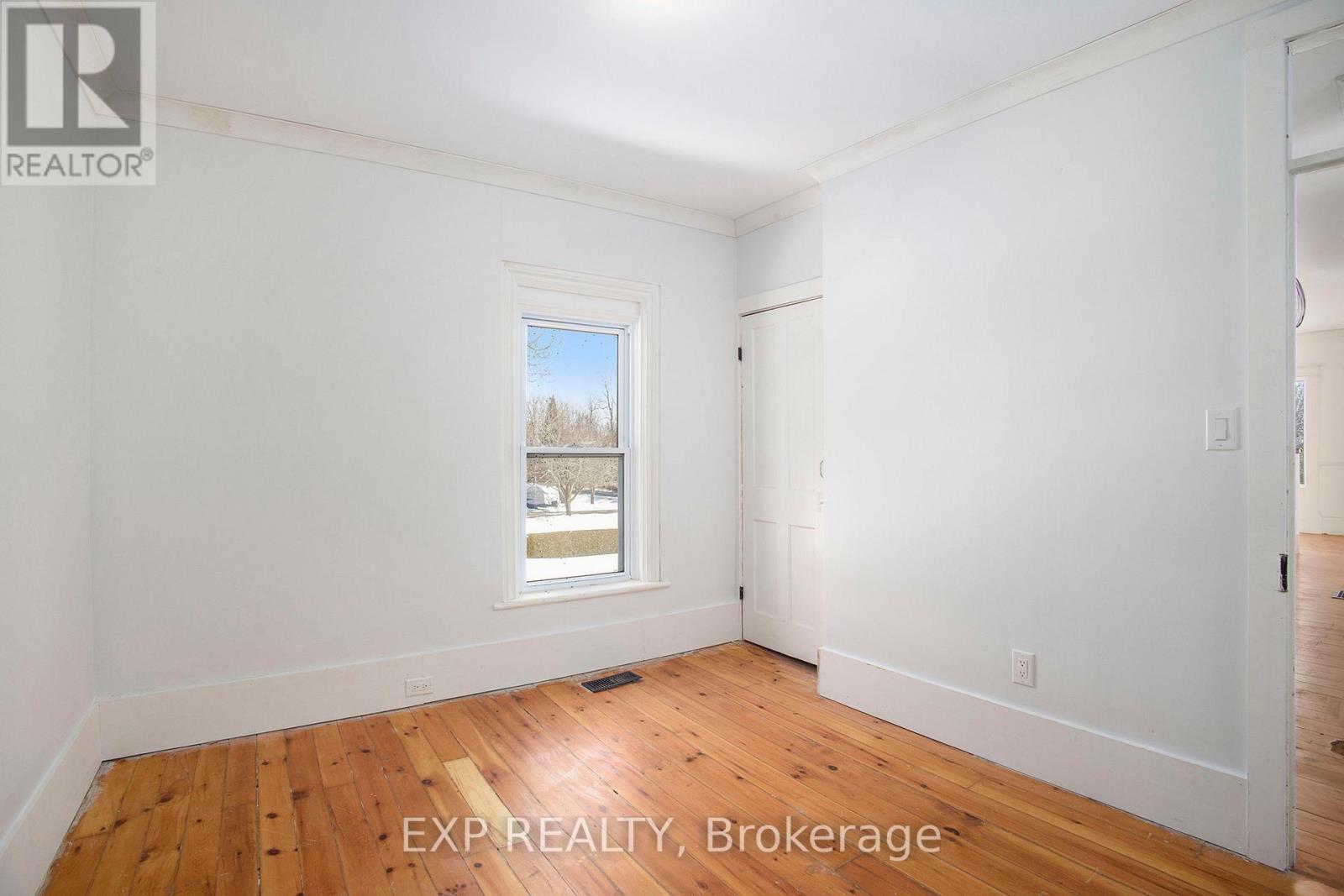 












52 HUNTERS ROAD

,
Rideau Lakes,




Ontario
K7A4S5

