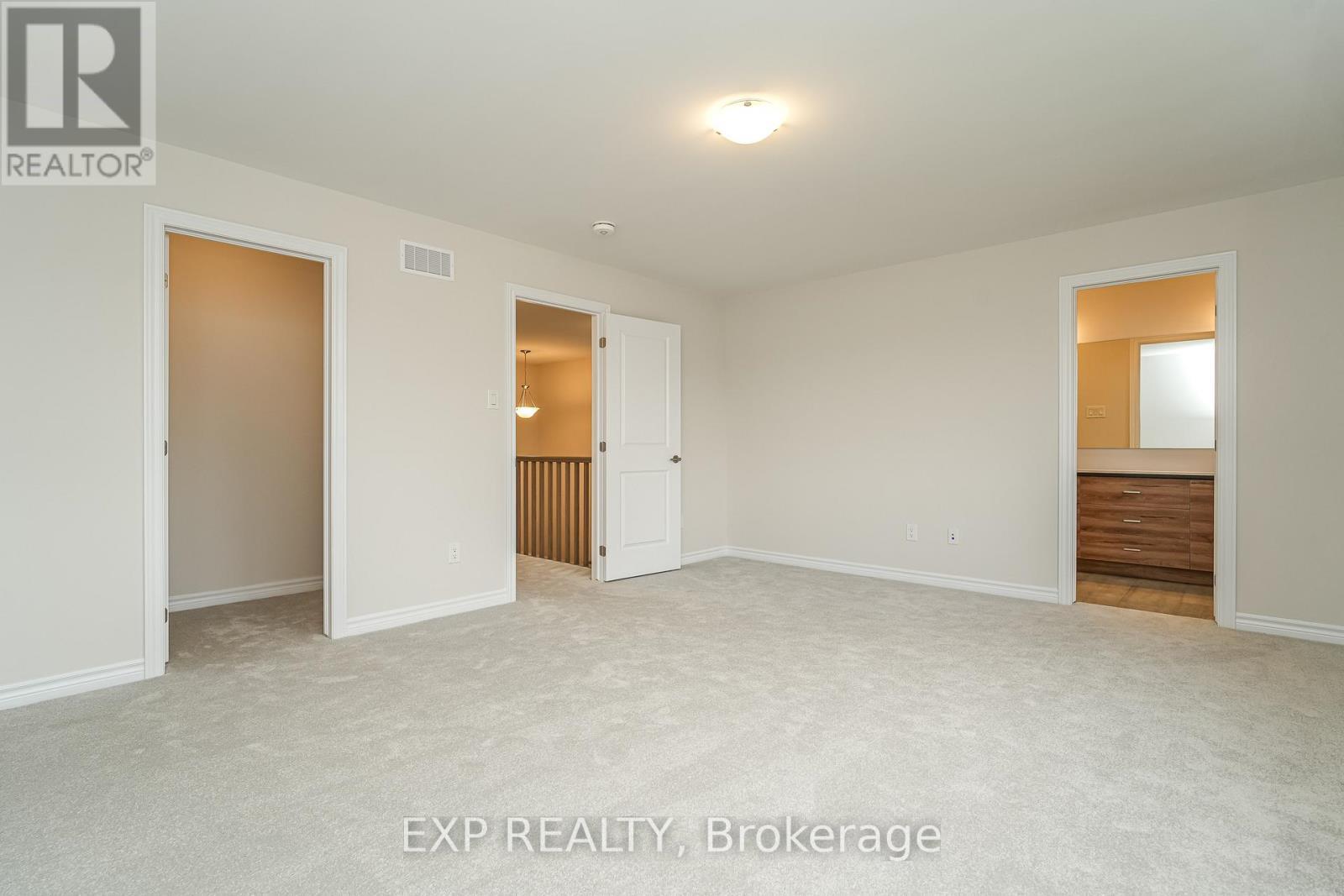 












304 OAKMONT DRIVE

,
North Grenville,




Ontario
K0G1J0

