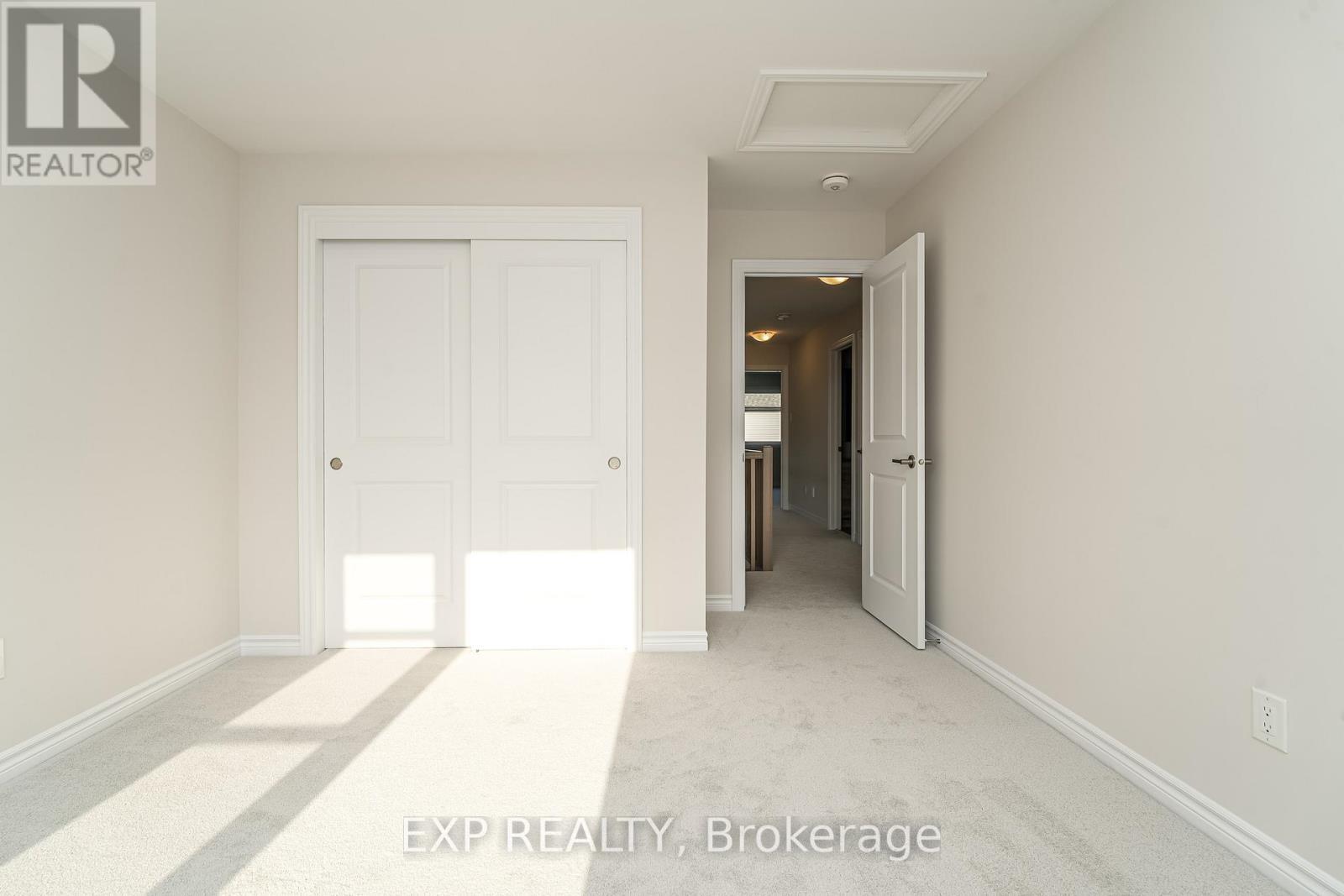 












304 OAKMONT DRIVE

,
North Grenville,




Ontario
K0G1J0


