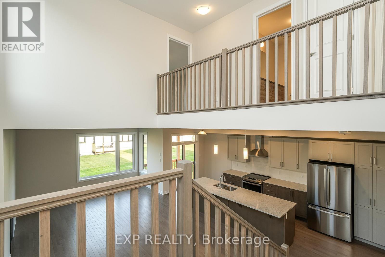 












304 OAKMONT DRIVE

,
North Grenville,




Ontario
K0G1J0

