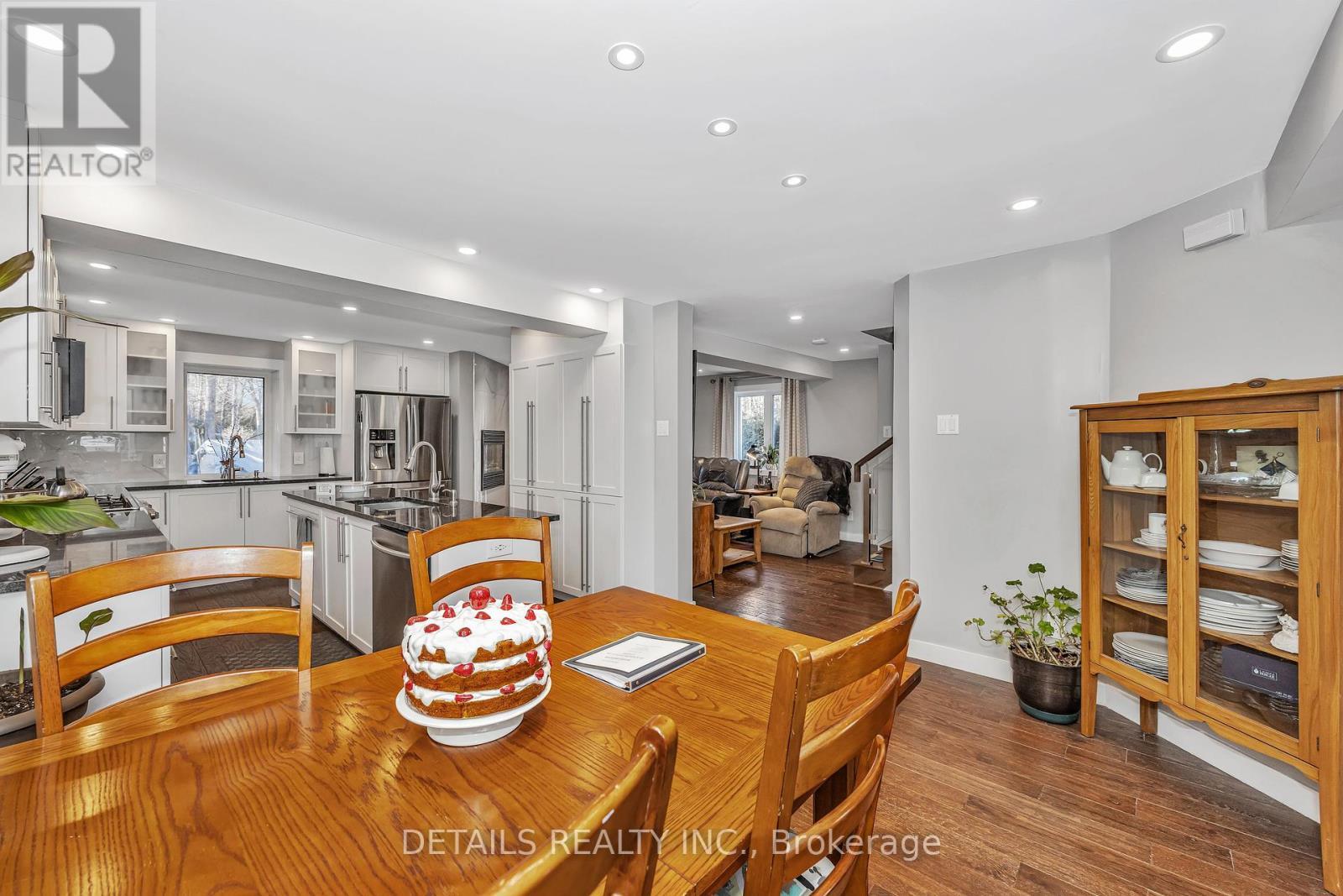 












84 EASTPARK DRIVE

,
Ottawa,




Ontario
K1B4A4

