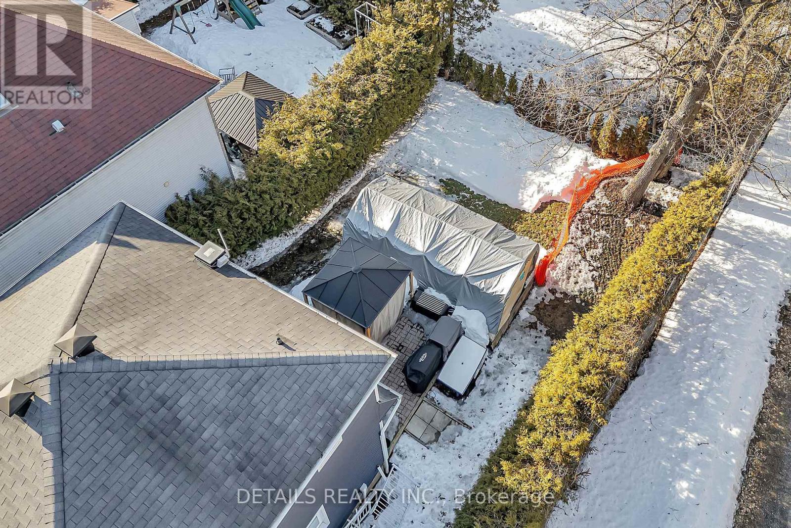 












84 EASTPARK DRIVE

,
Ottawa,




Ontario
K1B4A4

