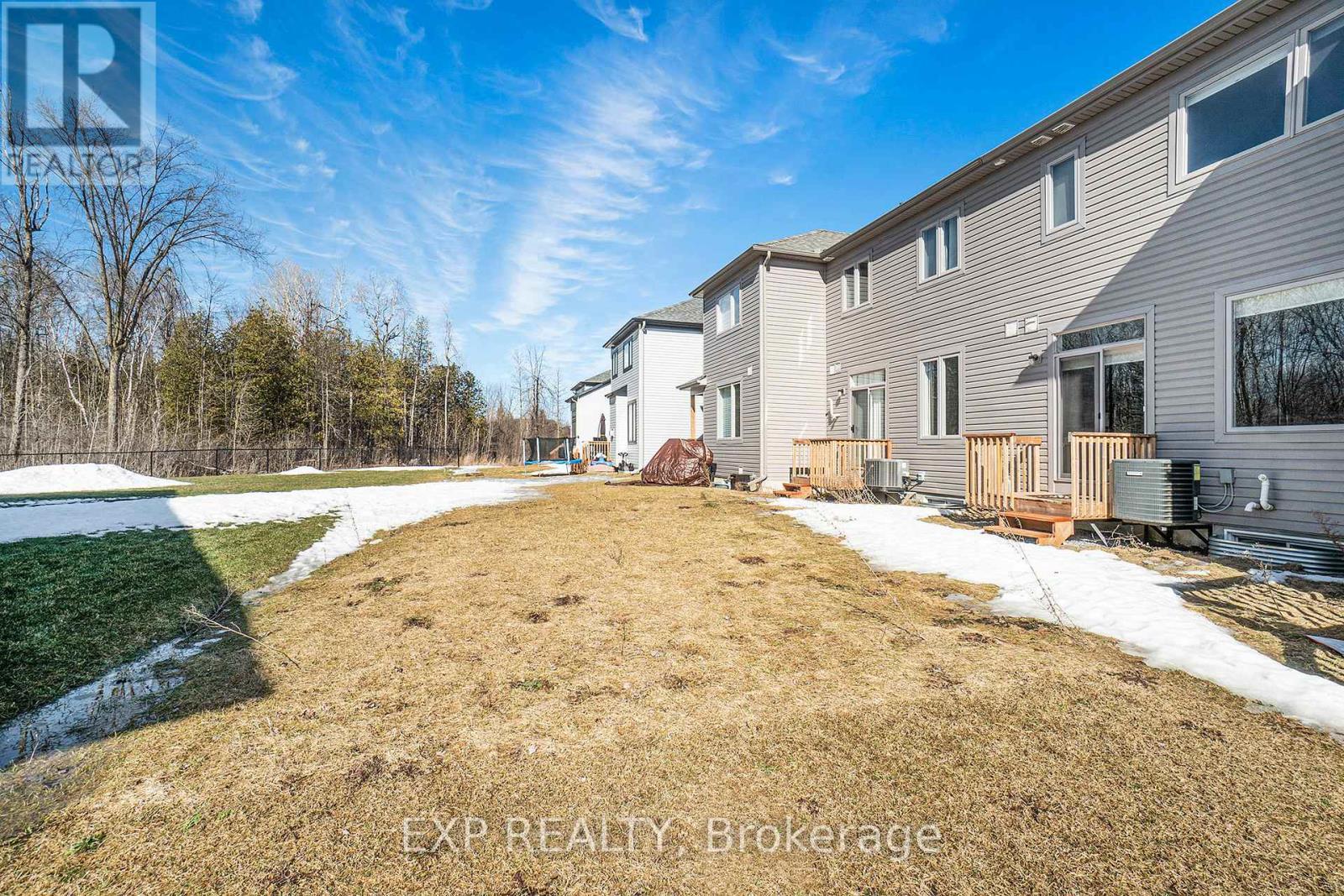 












715 MIIKANA ROAD

,
Ottawa,




Ontario
K1X0E5

