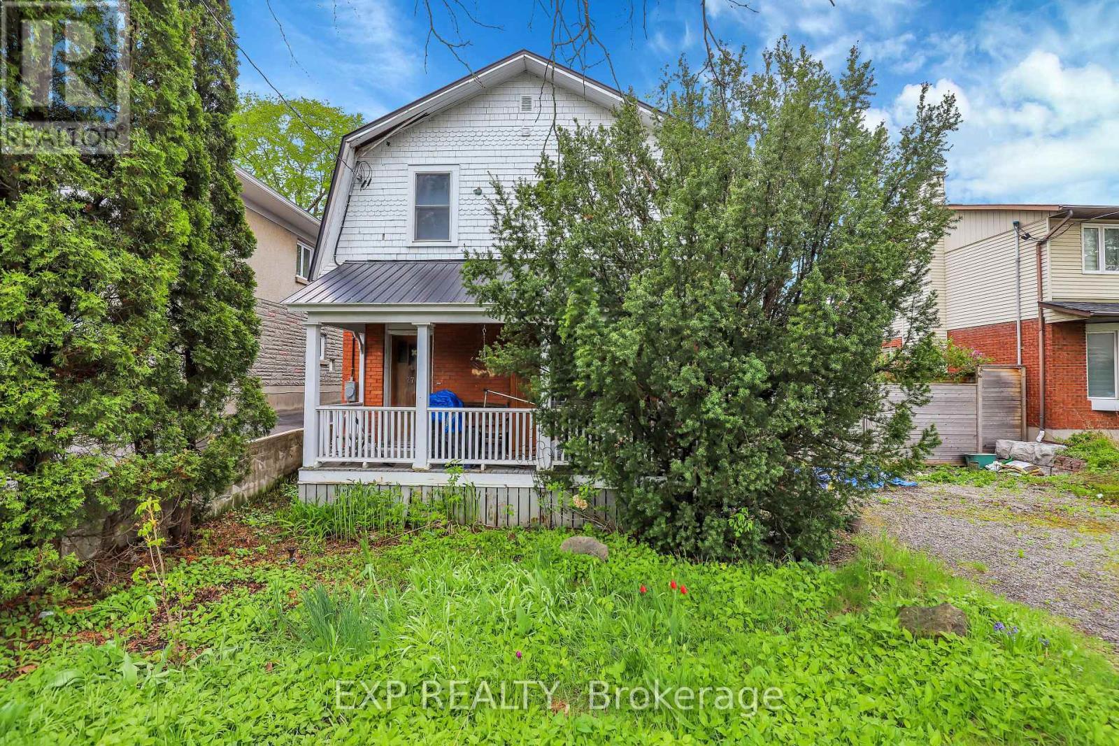 












272 CHURCHILL AVENUE N

,
Ottawa,




Ontario
K1Z5B6

